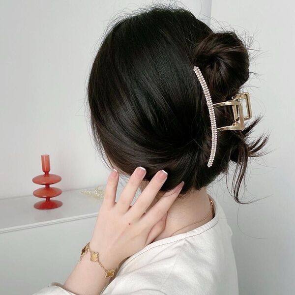 ヘアアクセサリー 韓国 ヘアクリップ 髪留め パール 髪飾り バレッタ シュシュ5点セット 在庫わずか