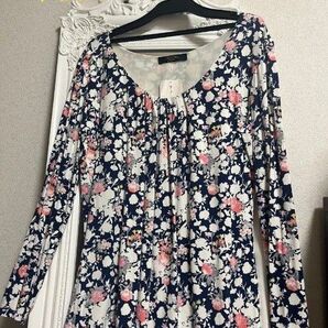 本日限定♪試着のみ★大きめサイズ♪未使用★マックスマ一ラウィ一クエンド 花柄カットソー