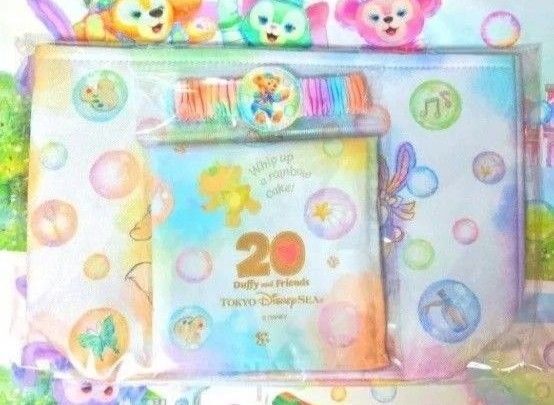 ディズニー ダッフィー&フレンズ カラフルハピネス スーベニアランチケース