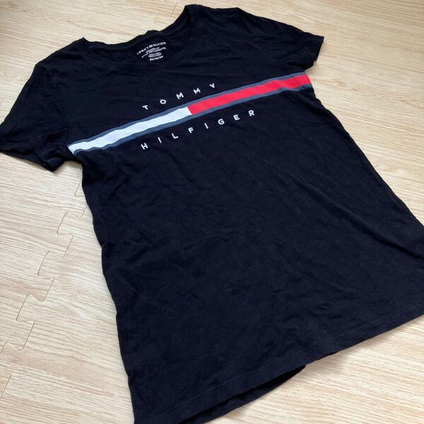 トミーフィルフィガー Tシャツ XS レディース 黒ブランド ブラック