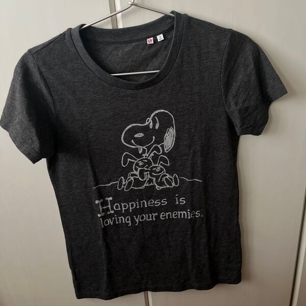 ユニクロ PEANUTS Tシャツ スヌーピー