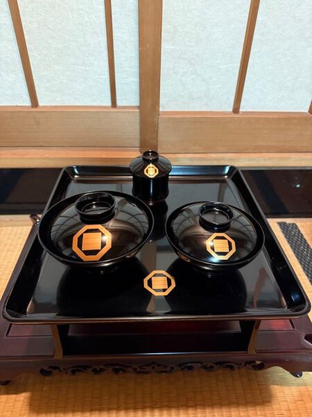 家紋入り 祝儀膳 祝儀盆 家紋 隅切角に三角字 お膳 漆器