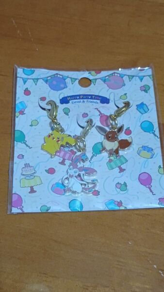 (送料無料) ポケットモンスター ポケモン メタルチャームセット イーブイたちのお楽しみ会 2013 未開封品