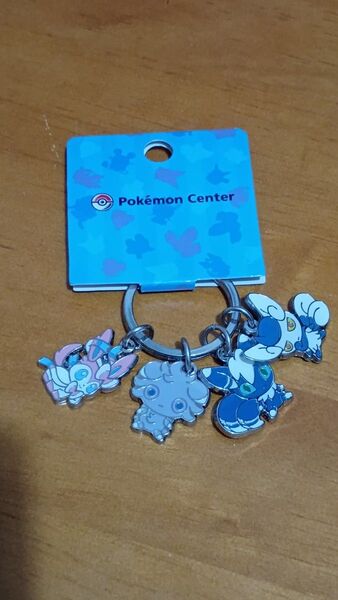 (送料無料) ポケットモンスター ニンフィアドール 4連キーホルダー 2014年 中古品 ポケモン ニャスパー ニャオニクス