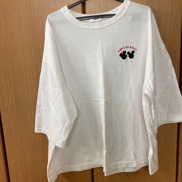ディズニー 刺繍 Tシャツ 白