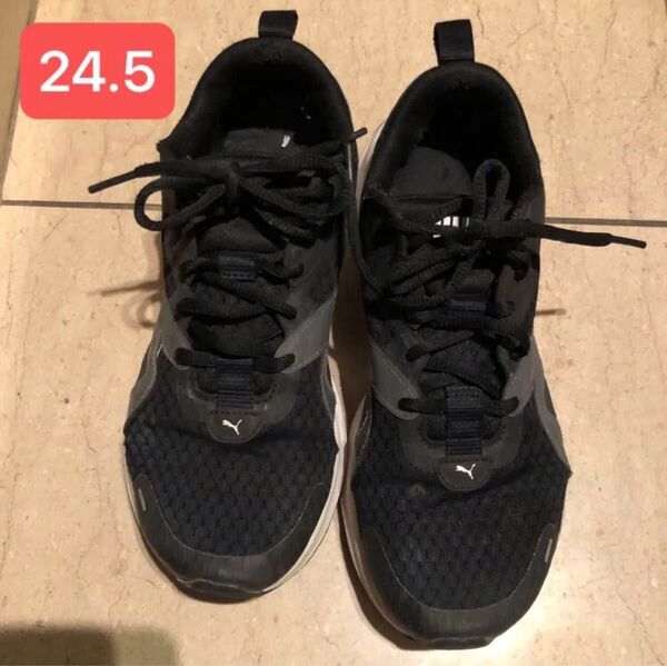 PUMAプーマ☆カッコいい☆ブラックスニーカー 24.5センチ ボーイ スニーカー