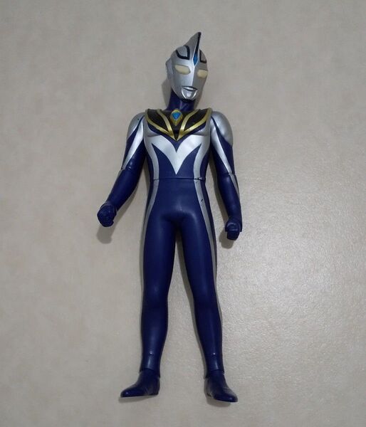 京本コレクション ウルトラマンアグル V2 ソフビ フィギュア