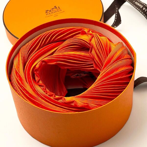 美品 レア HERMES エルメス プリーツスカーフ オレンジ