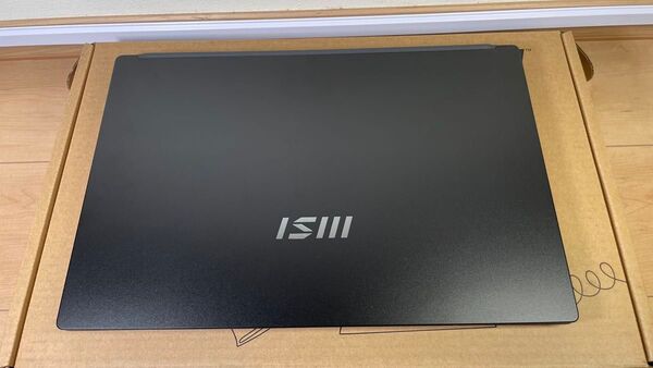 msi ノートパソコン Core i9-13900H/インテル Iris Xe グラフィックス/32GB/1TB(M.2 NVMe