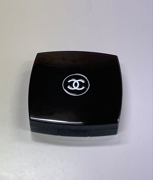 CHANEL シャネル プードゥル ユニヴェルセルコンパクト 40ドレ フェイスパウダー