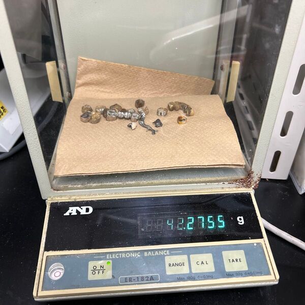 歯科用金属 金パラ等 42g
