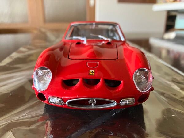 1/18 フェラーリ250GTO ミニカー フェラーリレッド