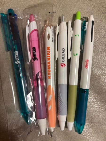 製薬会社、ノベルティ ボールペン 三色ボールペン