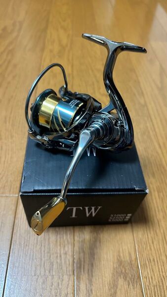 TWS-3000 バス シーバス ソルト サーフ ルアー スピニングリール リール