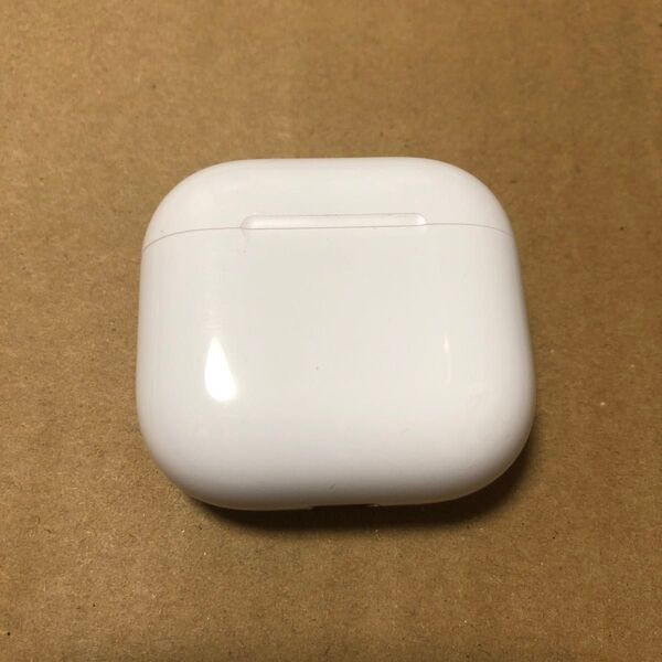 Apple AirPods 第4世代 ANC 充電ケース アクティブノイズキャンセリング搭載モデル