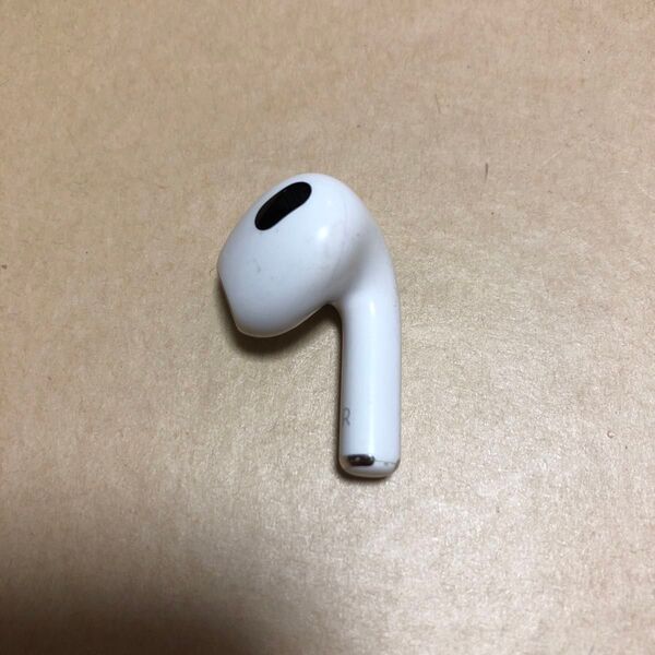 Apple AirPods 第3世代 右耳 右側 右 右イヤホン A2564