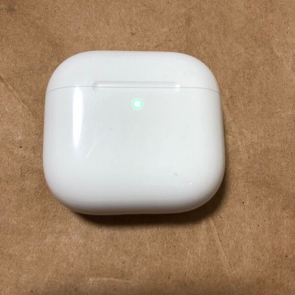 Apple AirPods 第4世代 ANC A3059 充電ケース