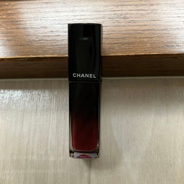 CHANEL ルージュ アリュール ラック 72 アイコニック
