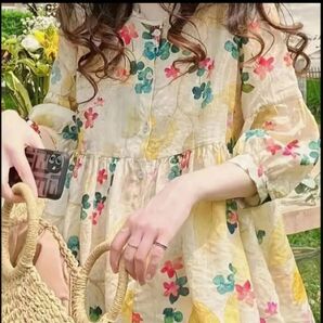 レディース シフォン ブラウス カットソー 小花柄 5分袖パフスリーブ Aライントップス 体型カバー 二の腕カバー 可愛い 涼しい