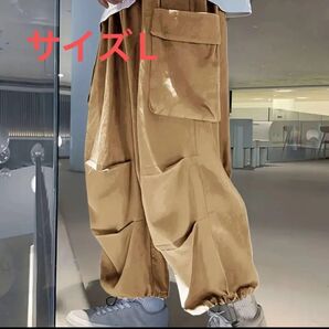 メンズ ルーズフィット マルチポケットパンツ、ワイドパンツ ルーズカーゴパンツ パラシュートパンツストリート ヒップホップ