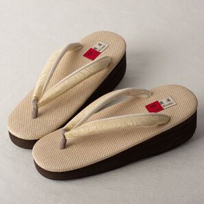 ≪菱屋カレンブロッソ×正絹紋意匠鼻緒≫ カフェ草履 M寸 no.3042