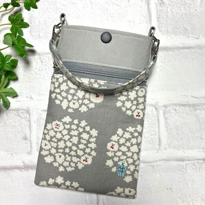 サークルポップコーン 犬 グレー スマホポーチ ハンドメイド