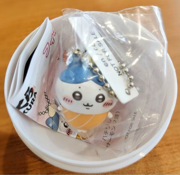 ちいかわ くら寿司 びっくらぽん ハチワレ フィギュア