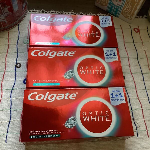 Colgate OPTIC WHITE 歯磨き粉100g× 6本ツインパック3個
