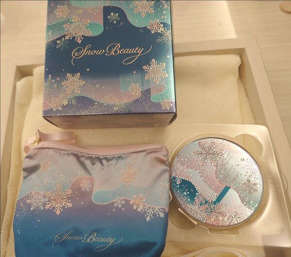 Snow Beauty ブライトニングスキンケアパウダー2024