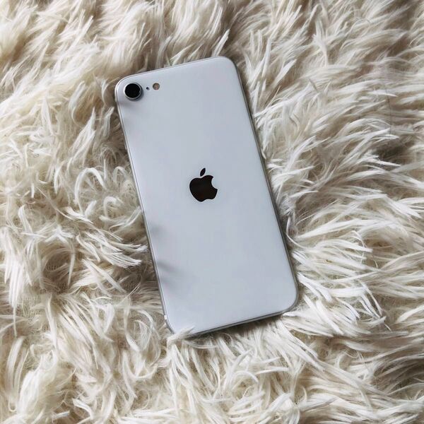 【すぐ発送】iPhone SE2 64GB 【極美品】 iPhone SE Apple 白ロム SE2 ホワイト