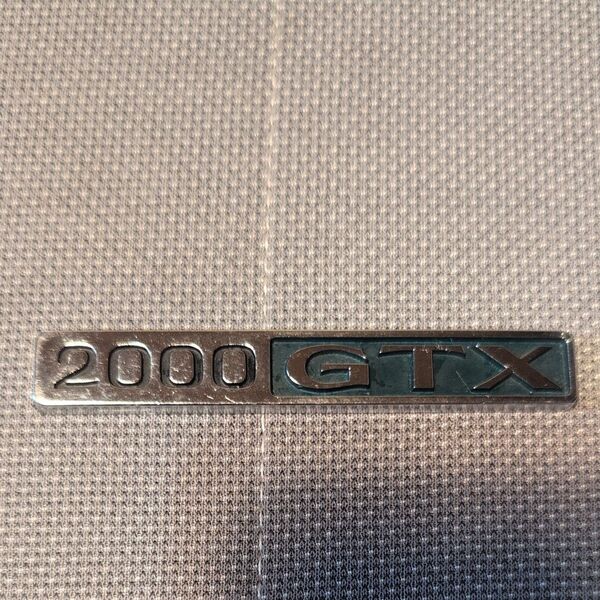 旧車当時物2000GTX エンブレム メッキシルバースカイラインハコスカケンメリ日産