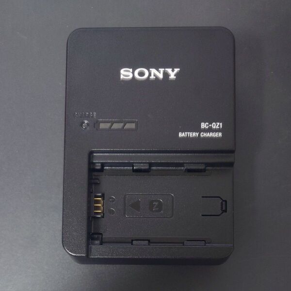 SONY バッテリーチャージャー BC-QZ1 充電器