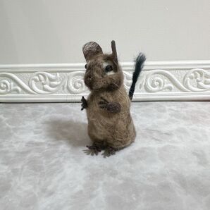 ☆手乗りデグーぬいぐるみ☆ 羊毛フェルト 作家一点物 置物 ハンドメイド