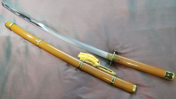☆格安☆【金属刀身】髭切 模造刀 武具 日本刀 刀剣乱舞 コスプレ 太刀 模擬刀 コスプレ 武具 刀剣