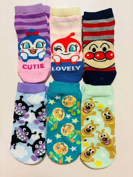 新品!アンパンマン バイキンマン メロンパンナちゃん コキンちゃん ドキンちゃん 靴下 大人用 6足セットソックス