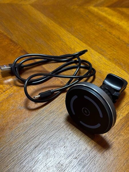 車載iPhoneホルダー Qi ワイヤレス充電器 magsafe 15W