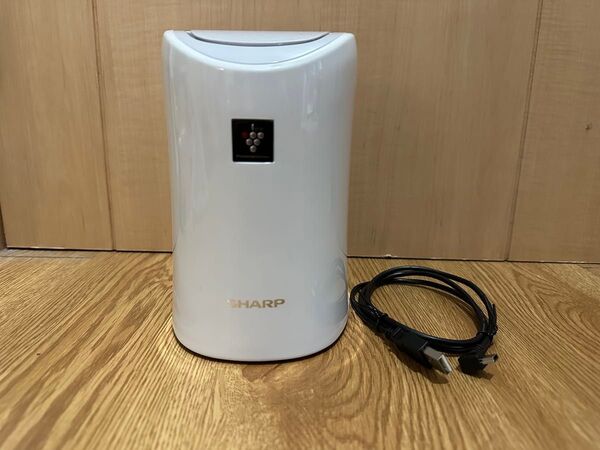 【美品】シャープ イオン発生器 パーソナル保湿 プラズマクラスター 25000 ハイグレード IG-GK1S-W SHARP