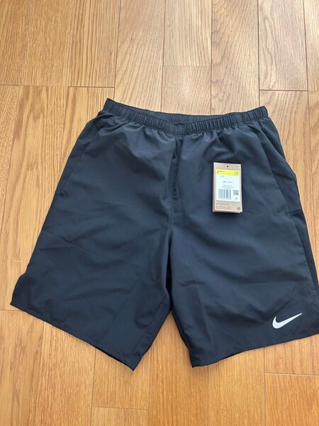 ナイキ チャレンジャー Dri-Fit ショートパンツ 黒 ハーフパンツ ドライフィット 黒