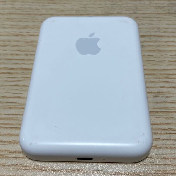 iPhone バッテリーパック MagSafe Apple純正 本体 説明書あり