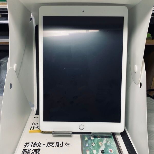 iPad 10.2インチ Wi-Fiモデル 32GB シルバー Apple 第7世代 A2197 バッテリー95%〜