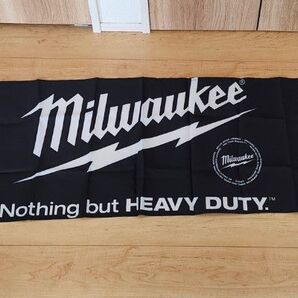 Milwaukee 横断幕 ロゴ入り 約180cm×45cm ブラック