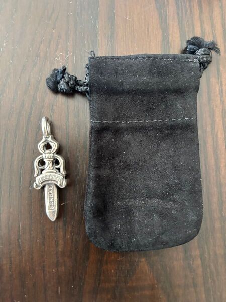 CHROME HEARTS クロムハーツダブルダガー チャーム