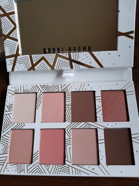 BOBBI BROWN コブルストーン レーン アイシャドウパレット ボビー・ブラウン
