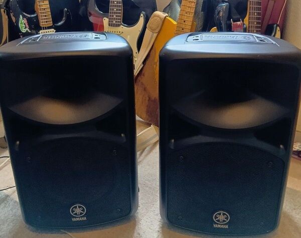 YAMAHA Stagepas 400i