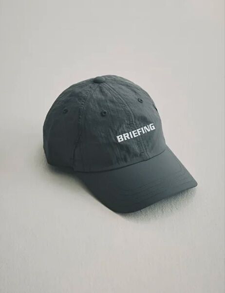 希少即完売品2025新作BRIEFING Eyevol(アイヴォル)キャップ