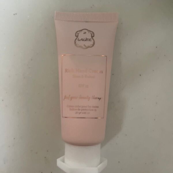 LALINEリッチハンドクリーム SPF15 30g