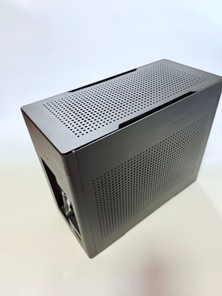 Nouvolo Steck V2 mini-ITX PCケース