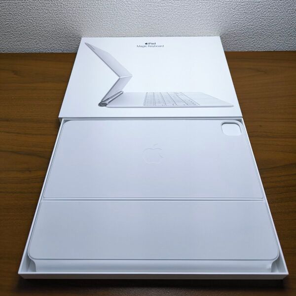 Apple iPad Magic Keyboard 12.9インチ A2480