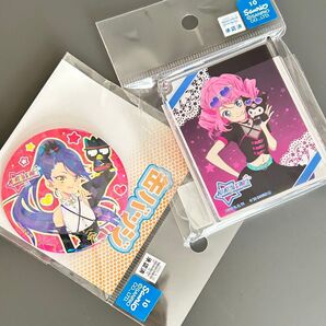 アイカツスターズ!×サンリオキャラクターズ アクリルブロックキーホルダーと缶バッジ