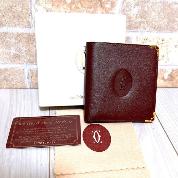 《ほぼ未使用》Cartier(カルティエ)折財布